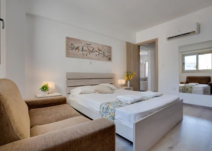 Lemon Paradise City Centre 200M From Beach